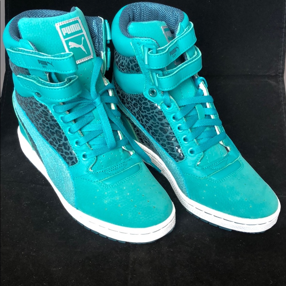 Puma “Sky Wedge” gym shoe